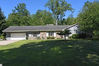 1504 S U S 23, Tawas City, MI 48763