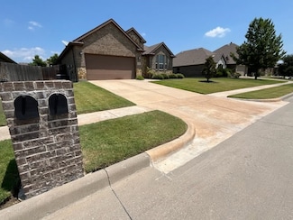 316 Acadia Ln, Forney, TX 75126