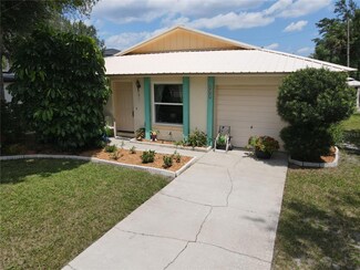 211 Pine Tree Dr, Casselberry, FL 32707