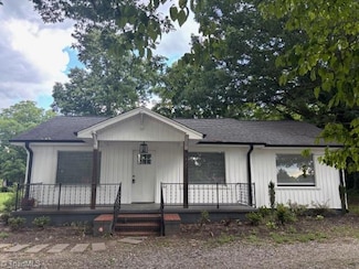 3611 Luck Dr, Archdale, NC 27263