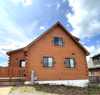 319 Hilltop Ct, Warrens, WI 54666