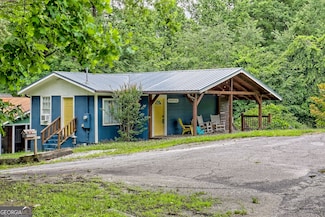 16 Hill Camp Ln, Clayton, GA 30525