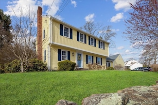 12 Longmeadow Rd, Medfield, MA 02052
