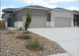 2216 Avery Village Unit 2214, New Braunfels, TX 78130