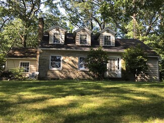 1431 Glen Ave, Muskegon, MI 49441