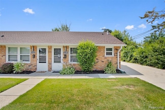 2135 Normandy Rd, Royal Oak, MI 48073