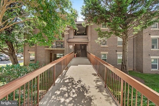 18420 Guildberry Dr Unit 101, Gaithersburg, MD 20879