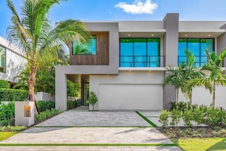 142 NE Wavecrest Way, Boca Raton, FL 33432