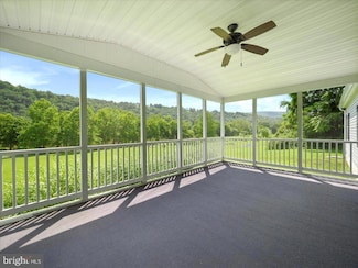 1126 John Rissler Rd, Charles Town, WV 25414