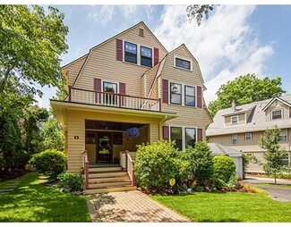 9 Symmes Rd, Winchester, MA 01890