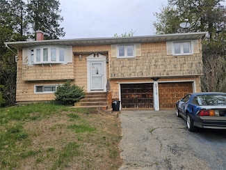 119 Greene Ave, Terryville, NY 11701