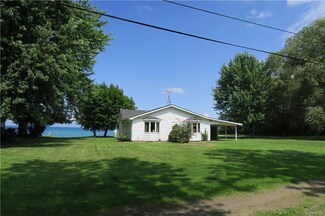 12397 Lake Forest Unit 42, Lyndonville, NY 14098