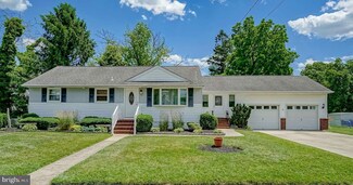 86 Queen Ave, Pennsville, NJ 08070