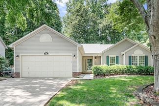 5400 Groveton Ct, Charlotte, NC 28269