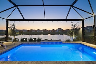 10112 Canaveral Cir, Sarasota, FL 34241