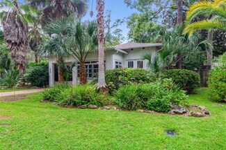 2120 NW 7th St, Gainesville, FL 32609