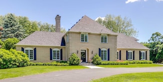 471 Butler Dr Unit 2, Lake Forest, IL 60045