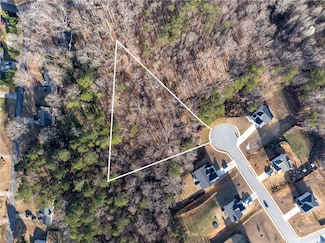 60 Wood Chuck Ct, Auburn, GA 30011