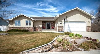 621 Avenue B, Powell, WY 82435