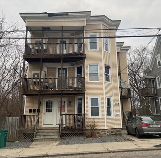 427 2nd Ave, Woonsocket, RI 02895
