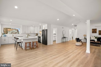 476 Maple Leaf Dr, Edgewater, MD 21037