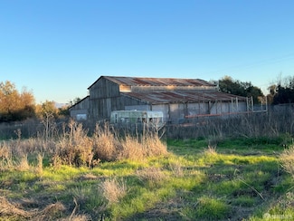 7968 Lovers Ln, Hollister, CA 95023