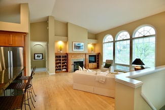 13258 Derryglenn Ct, Rosemount, MN 55068