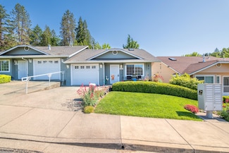 3003 University Rd, Grants Pass, OR 97527