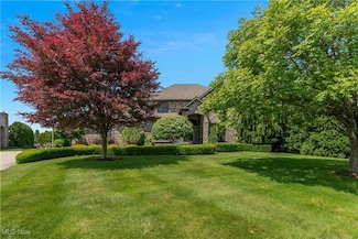 7878 Tuscany Dr, Youngstown, OH 44514