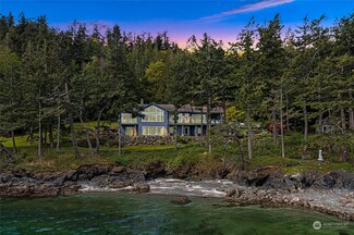 340 Raintree Ln, Eastsound, WA 98245