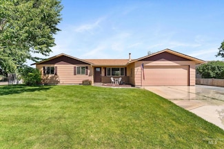 1028 Goldenrod Dr, Nampa, ID 83686