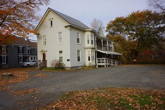 33 Spring St, Dover Foxcroft, ME 04426