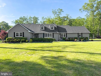 109 Fairway Dr, Buena, NJ 08310