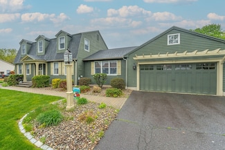4 Pheasant Run, South Hadley, MA 01075