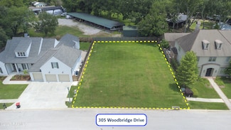 305 Woodbridge Dr, Lafayette, LA 70508