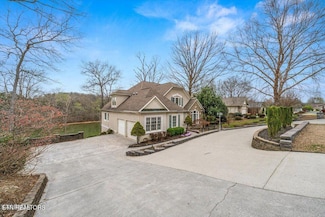 184 Oonoga Way, Loudon, TN 37774