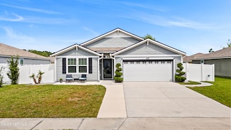 2111 Pebble Point Dr, Green Cove Springs, FL 32043