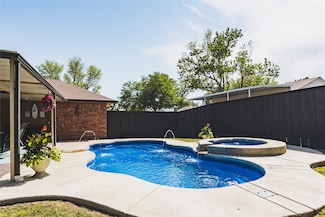 511 Kamber Ln, Wylie, TX 75098