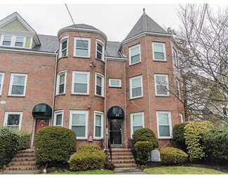 25 Highland Ave Unit 6, Newtonville, MA 02460