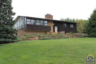 4109 SE West Edge Rd, Topeka, KS 66609