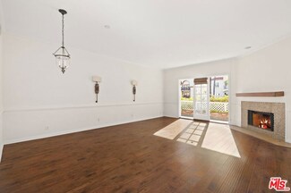 4401 Moorpark Way Unit 105, Toluca Lake, CA 91602