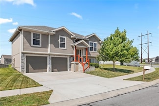 708 Samantha Ln, Belton, MO 64012