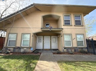 3135 Academy Way, Sacramento, CA 95815