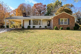 212 Deerwood Dr, Lynchburg, VA 24502