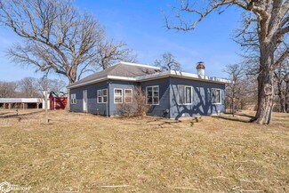 12978 30th St, Wapello, IA 52653