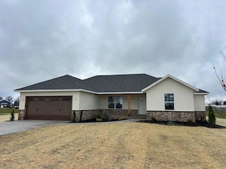 233 Bruce Dr, Seymour, MO 65746