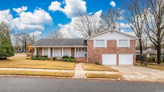 2704 Justin Matthews Dr, North Little Rock, AR 72116