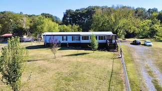 224 Worth St NE, Charleston, TN 37310