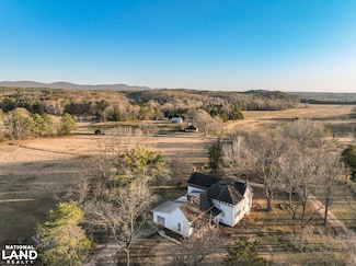 6860 Berney Station Rd, Talladega, AL 35160