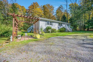 705 Keystone Rd, Lake Ariel, PA 18436